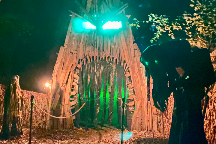scary scenes in a haunted house